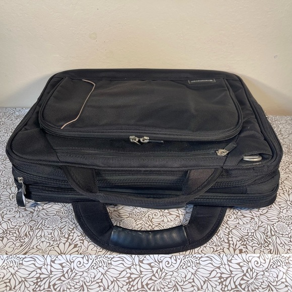 Brenthaven Black Padded Laptop Computer Messenger Crossbody Travel Bag - Picture 6 of 12